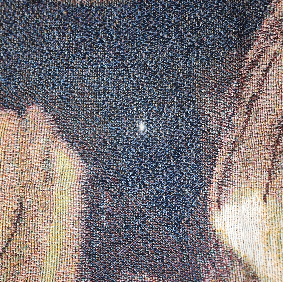 *** SOLD *** EUC Taylor Swift 2012 RED Tour Throw Blanket - Picture 2 of 3